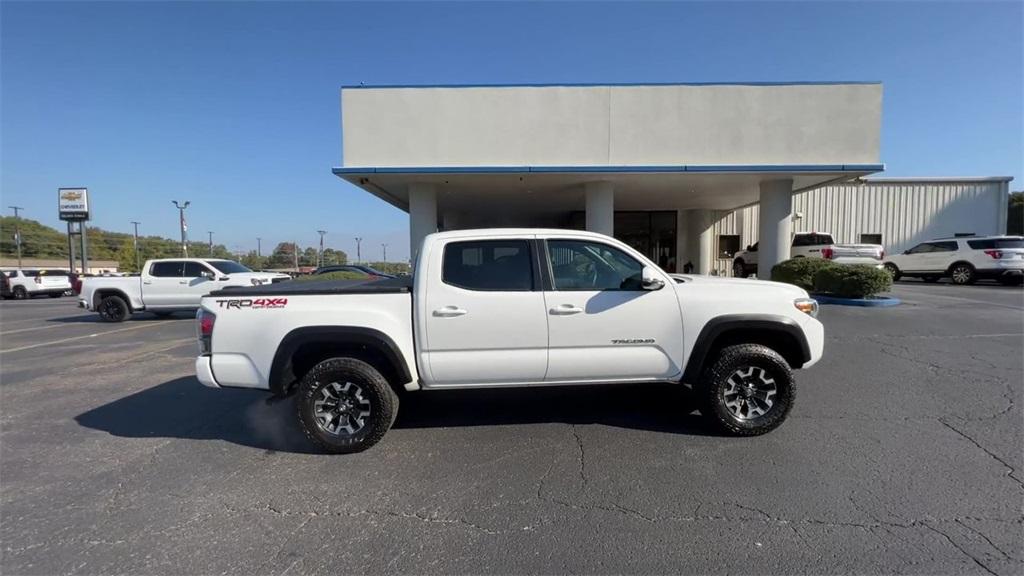 2022 Toyota Tacoma TRD Off-Road photo