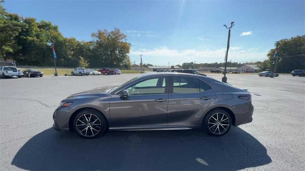 The 2021 Toyota Camry SE