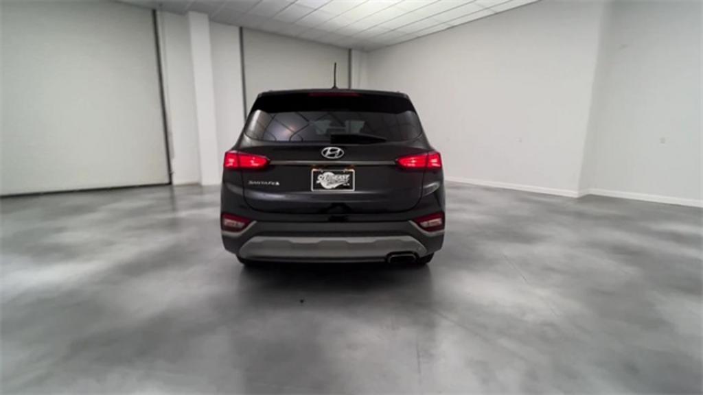 The 2019 Hyundai Santa Fe SE 2.4