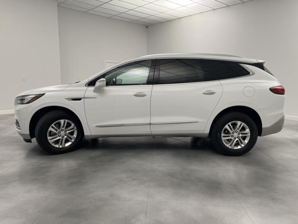 2020 Buick Enclave Essence photo