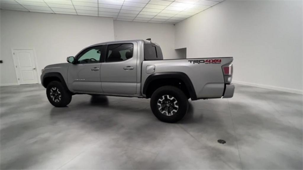 2021 Toyota Tacoma TRD Off-Road photo