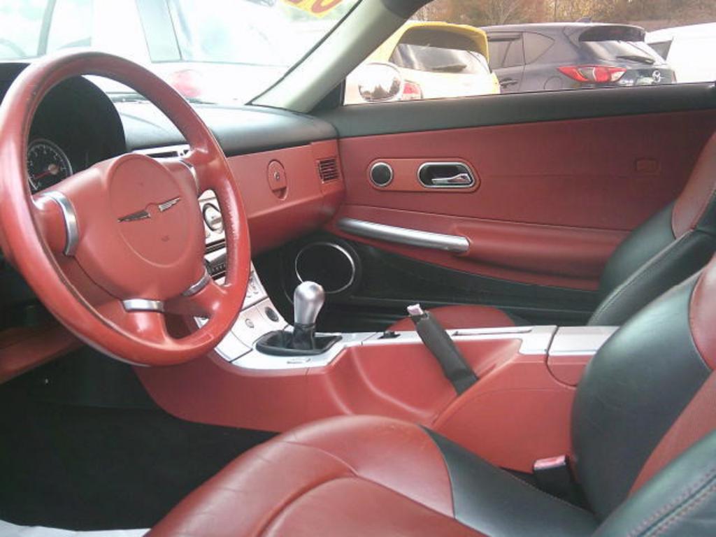 2004 Chrysler Crossfire photo
