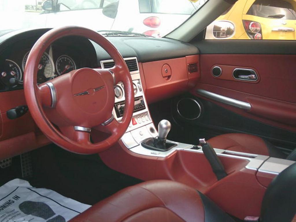 2004 Chrysler Crossfire photo