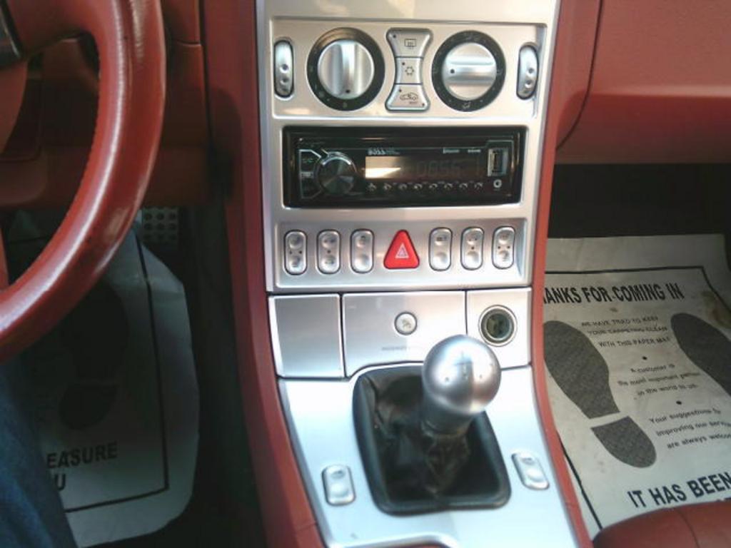 2004 Chrysler Crossfire photo