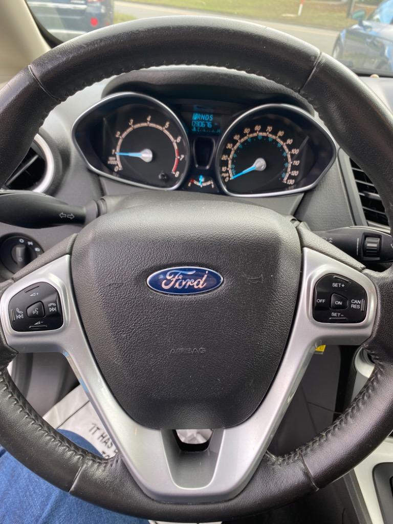 2015 Ford Fiesta - $9,950