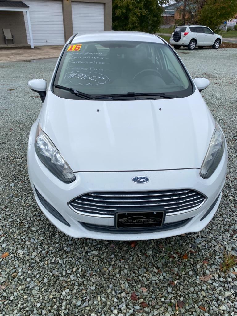 2015 Ford Fiesta - $9,950