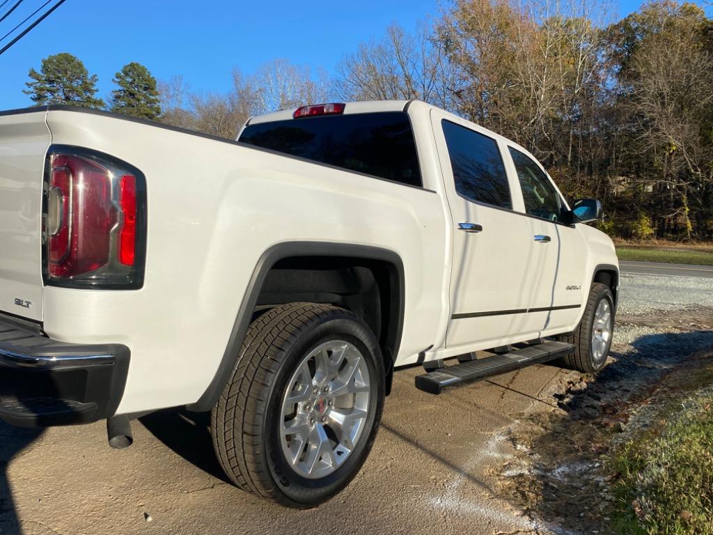2017 GMC Sierra 1500 SLT photo