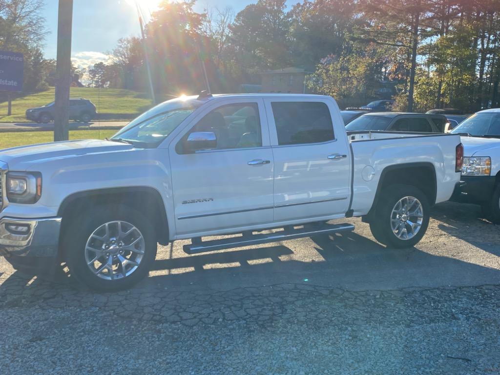 2017 GMC Sierra 1500 SLT photo