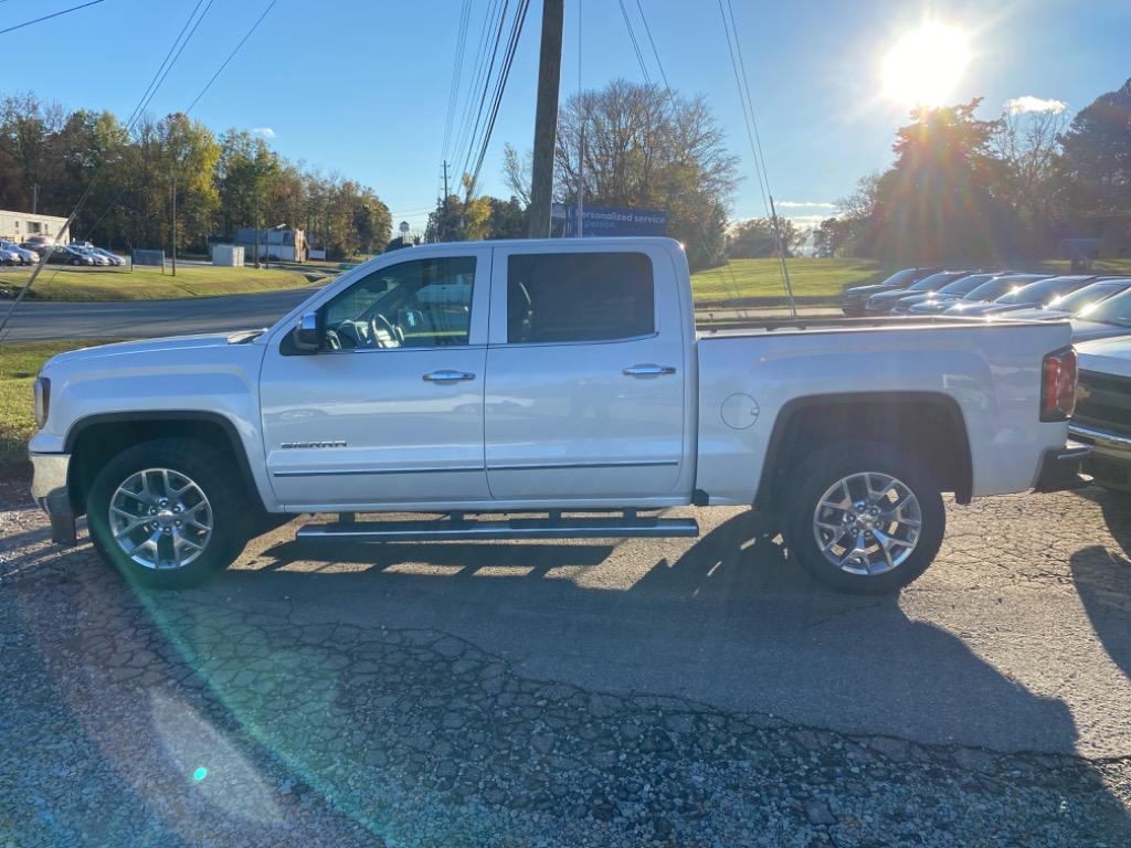 2017 GMC Sierra 1500 SLT photo