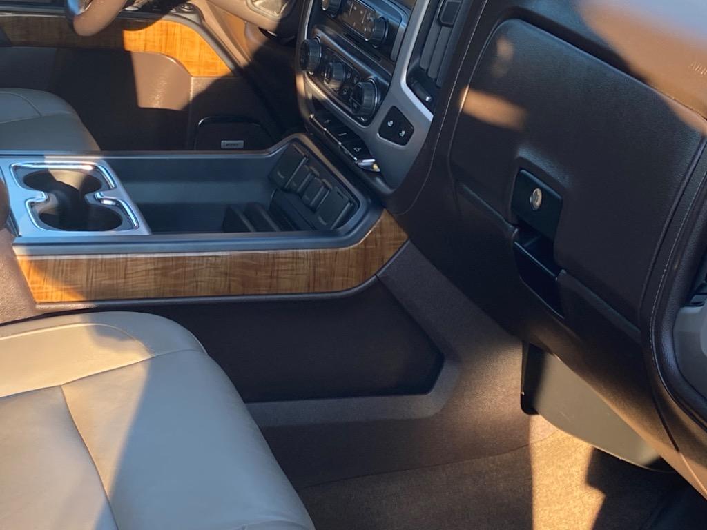 2017 GMC Sierra 1500 SLT photo