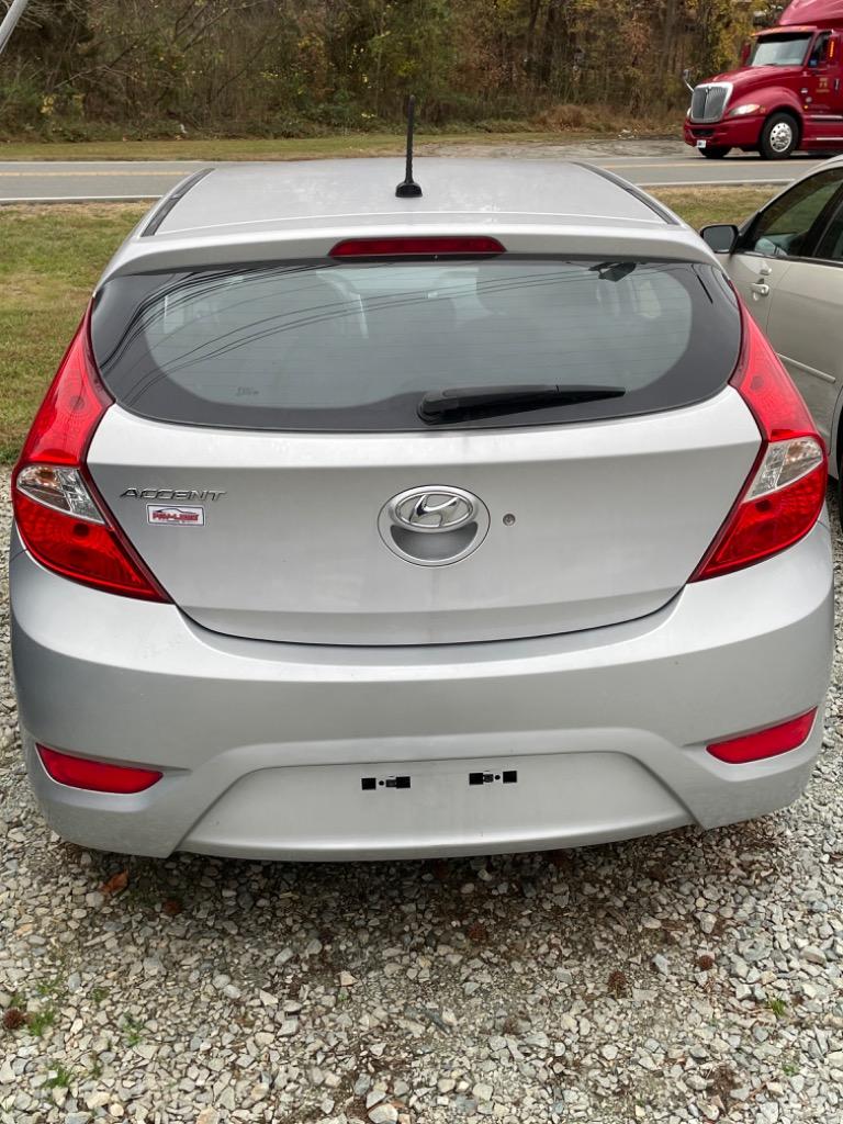 2017 Hyundai Accent SE photo