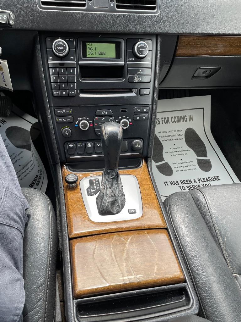 2008 Volvo XC90 - $7,950