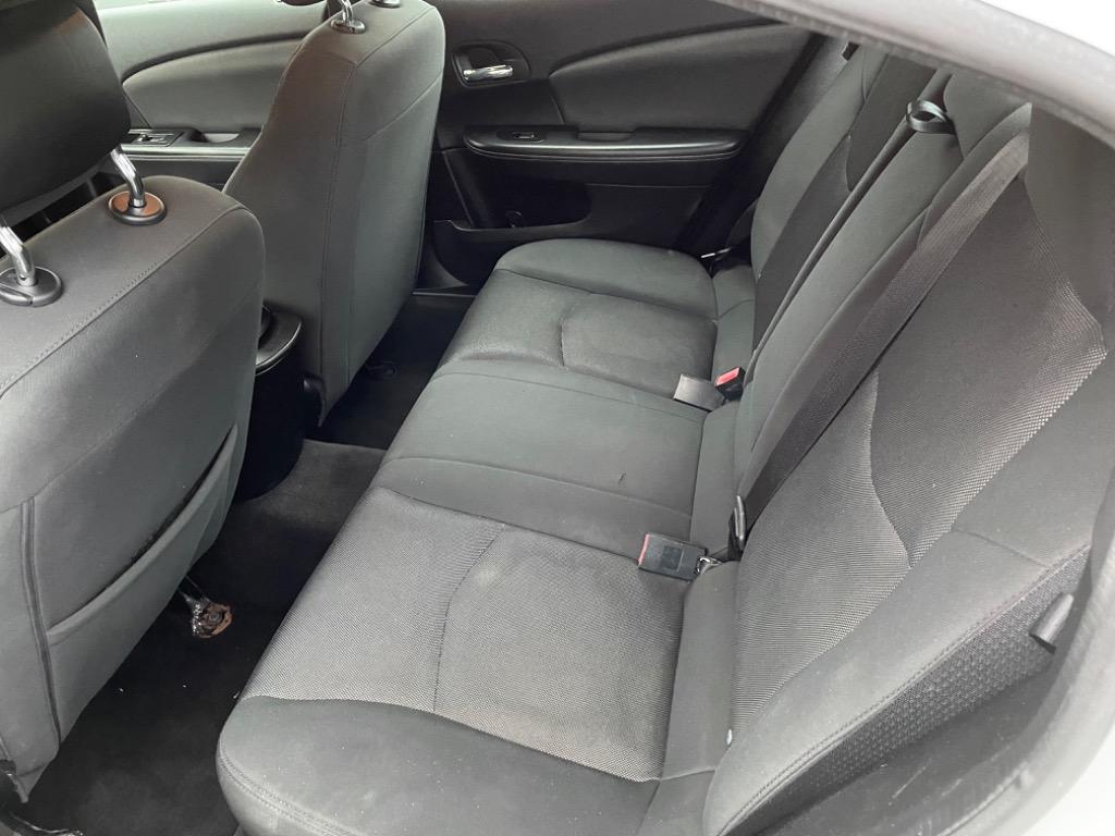 2014 Dodge Avenger - $8,950