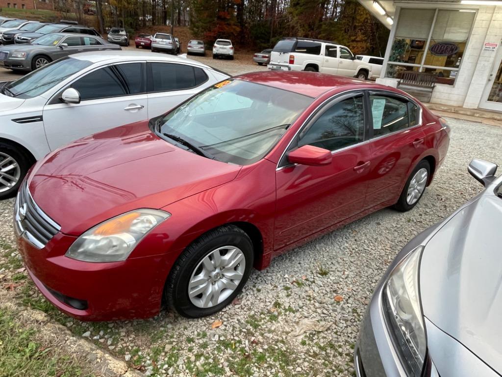 2009 Nissan Altima - $7,950
