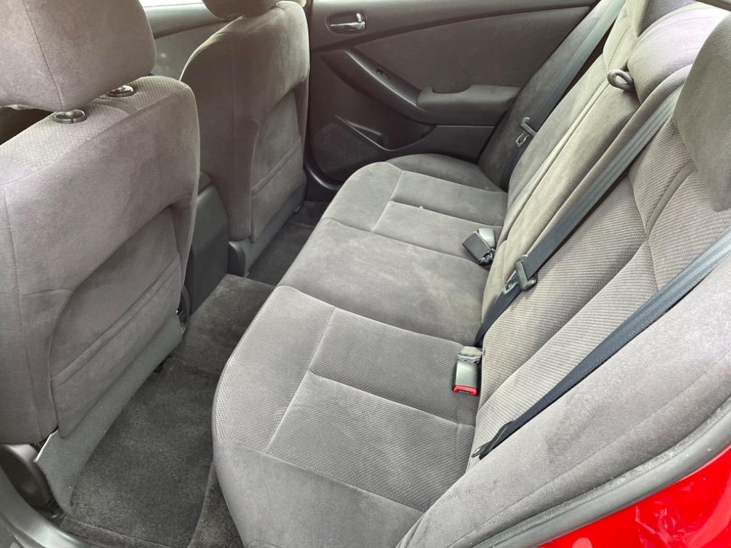 2009 Nissan Altima - $7,950