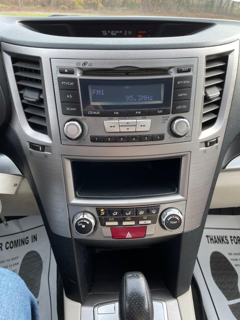 2014 Subaru Legacy 2.5i photo