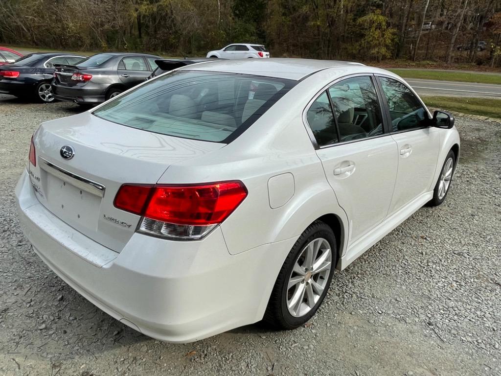 2014 Subaru Legacy 2.5i photo