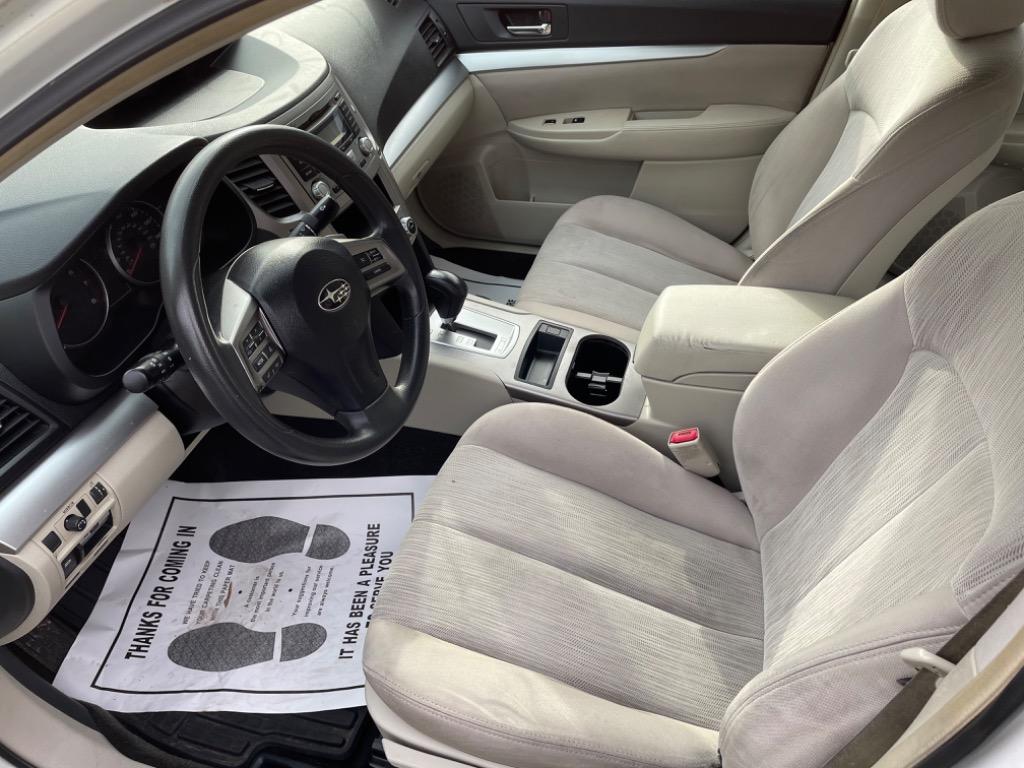 2014 Subaru Legacy 2.5i photo