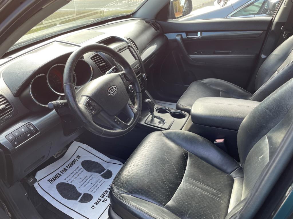 2011 Kia Sorento - $8,950