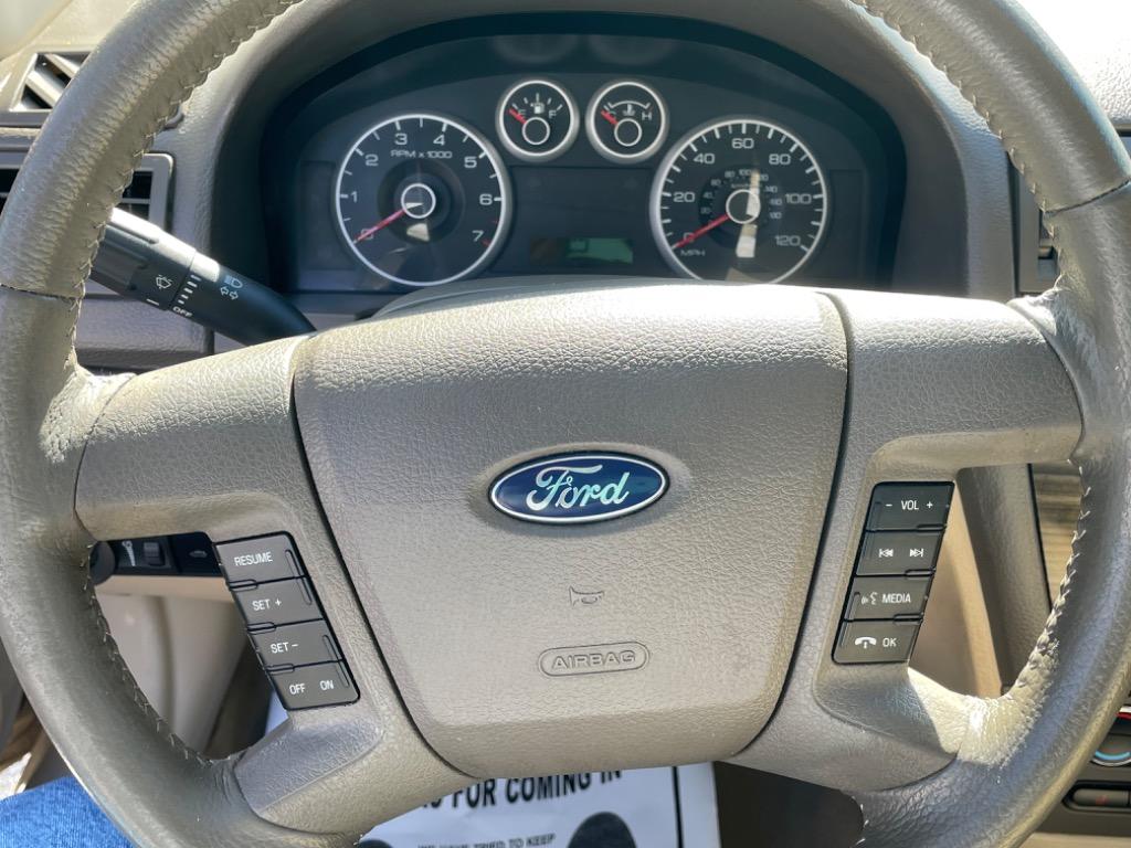 2008 Ford Fusion I4 SEL photo