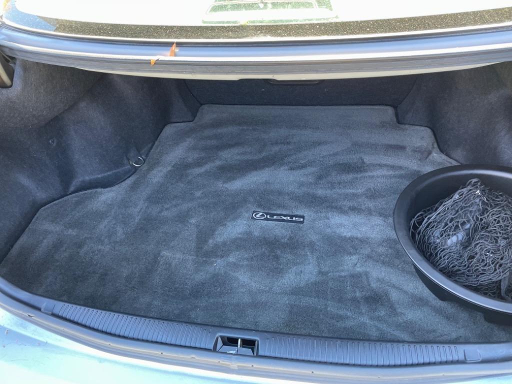 2005 Lexus ES 330 photo