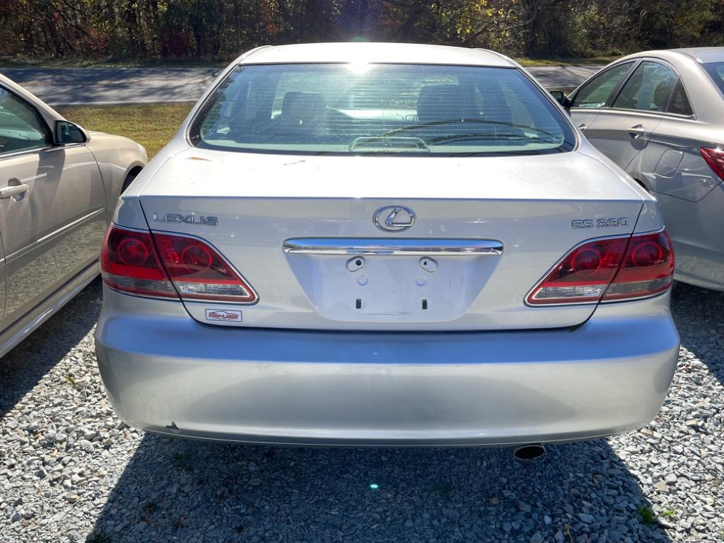 2005 Lexus ES 330 photo