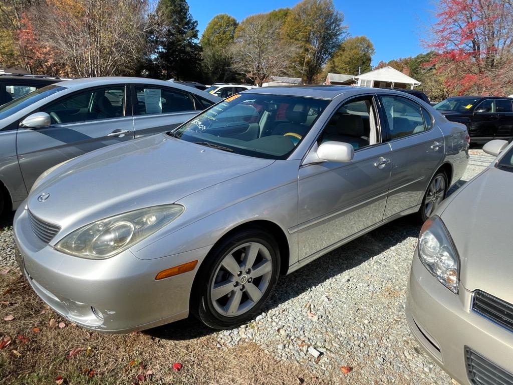 2005 Lexus ES 330 photo