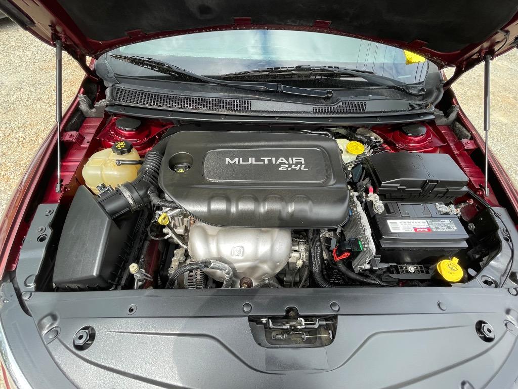 2015 Chrysler 200 Limited photo