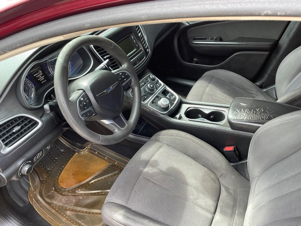 2015 Chrysler 200 Limited photo