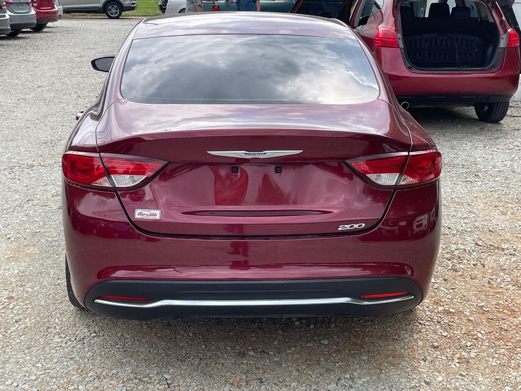 2015 Chrysler 200 Limited photo