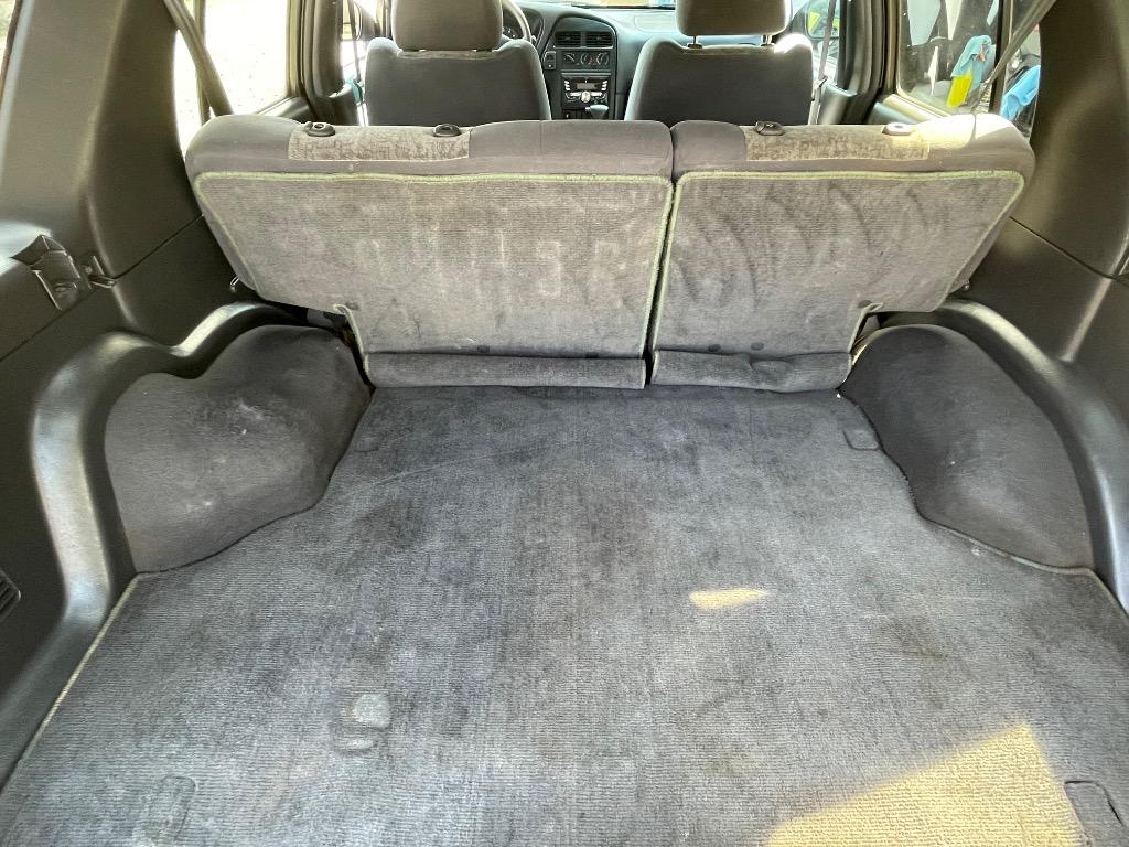 1997 Nissan Pathfinder LE photo