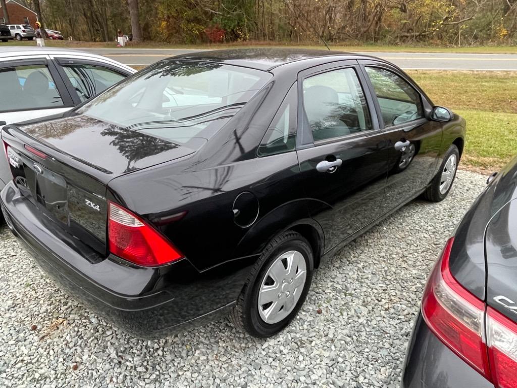 2006 Ford Focus ZX4 S photo