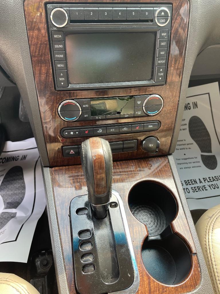 2008 Ford Taurus Limited photo