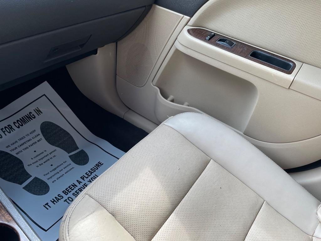 2008 Ford Taurus Limited photo
