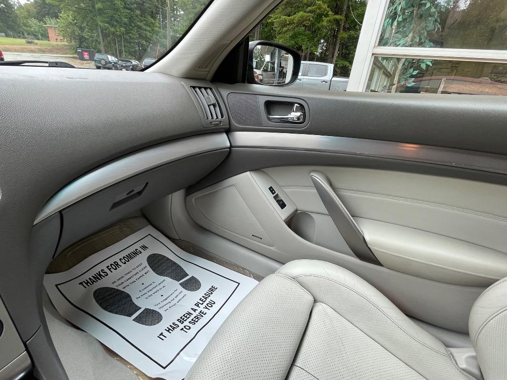 2012 INFINITI G - $10,950