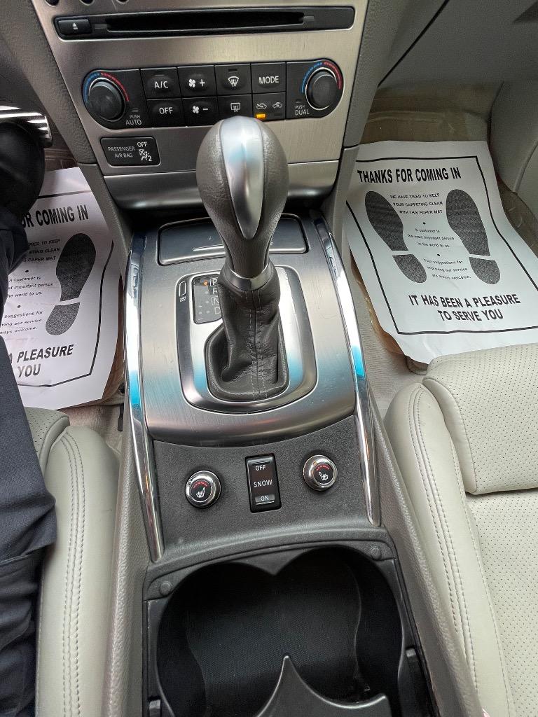 2012 INFINITI G - $10,950