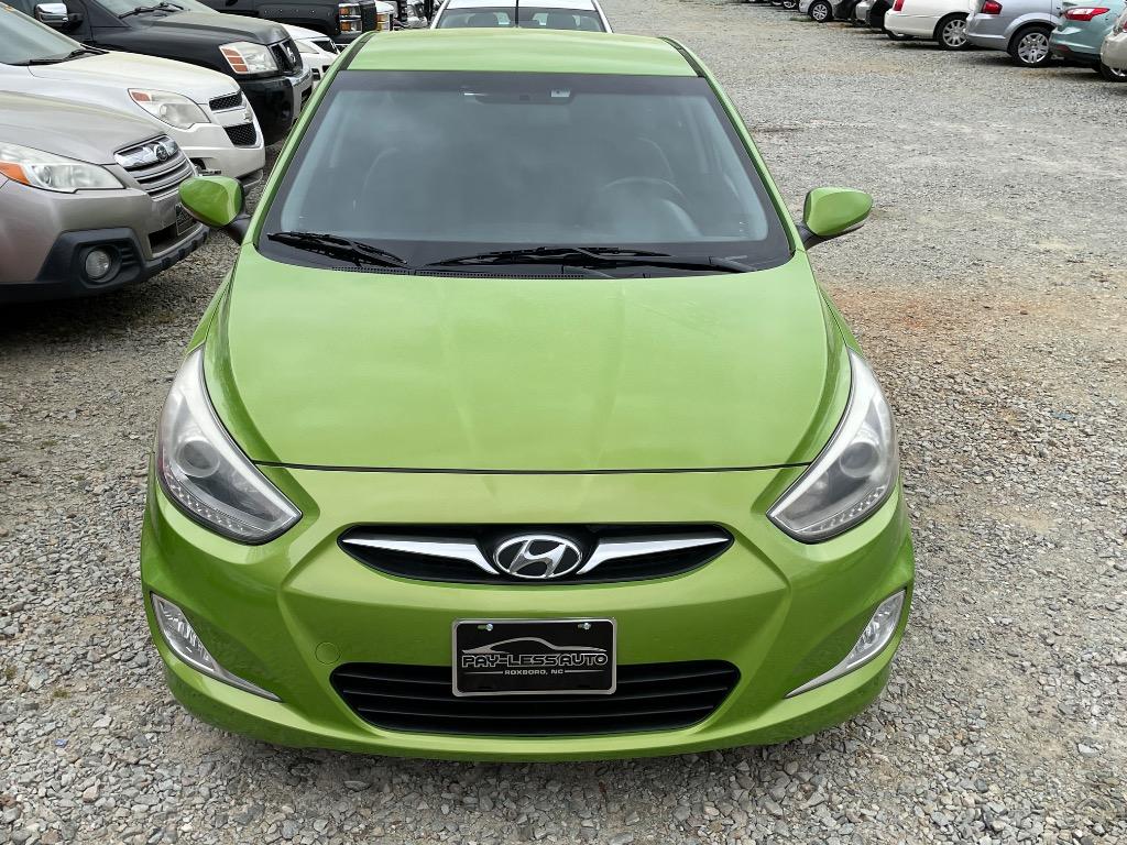 2014 Hyundai Accent SE photo