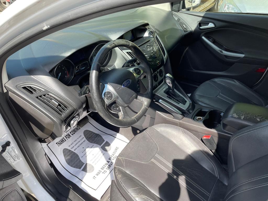 2013 Ford Focus SE photo