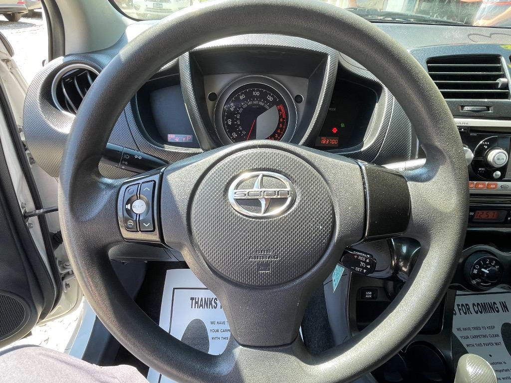 2010 Scion xD photo