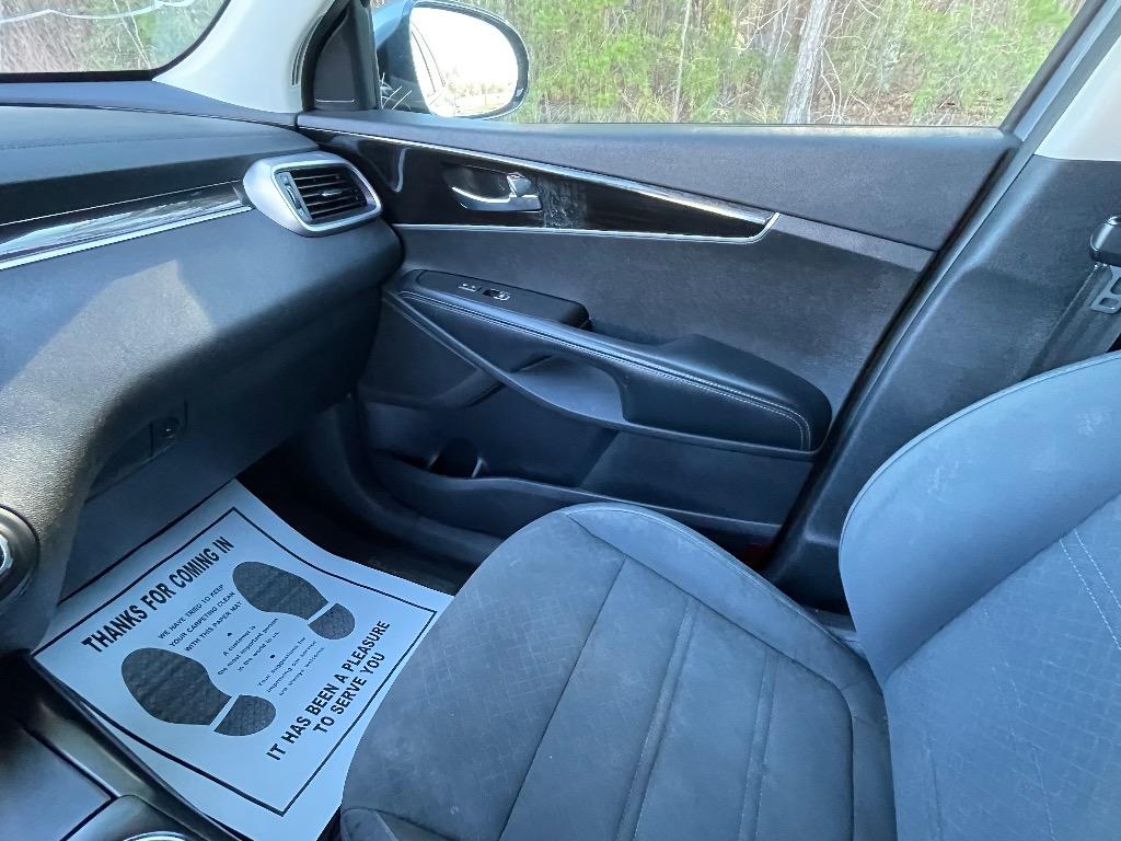 2020 Kia Sorento - $12,950