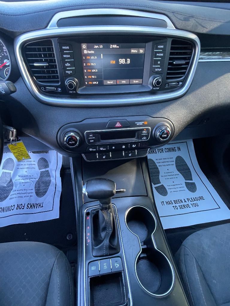2020 Kia Sorento - $12,950