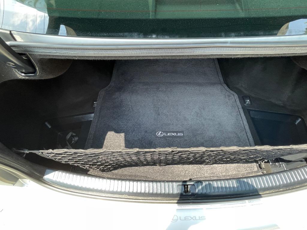 2010 Lexus IS 250 photo