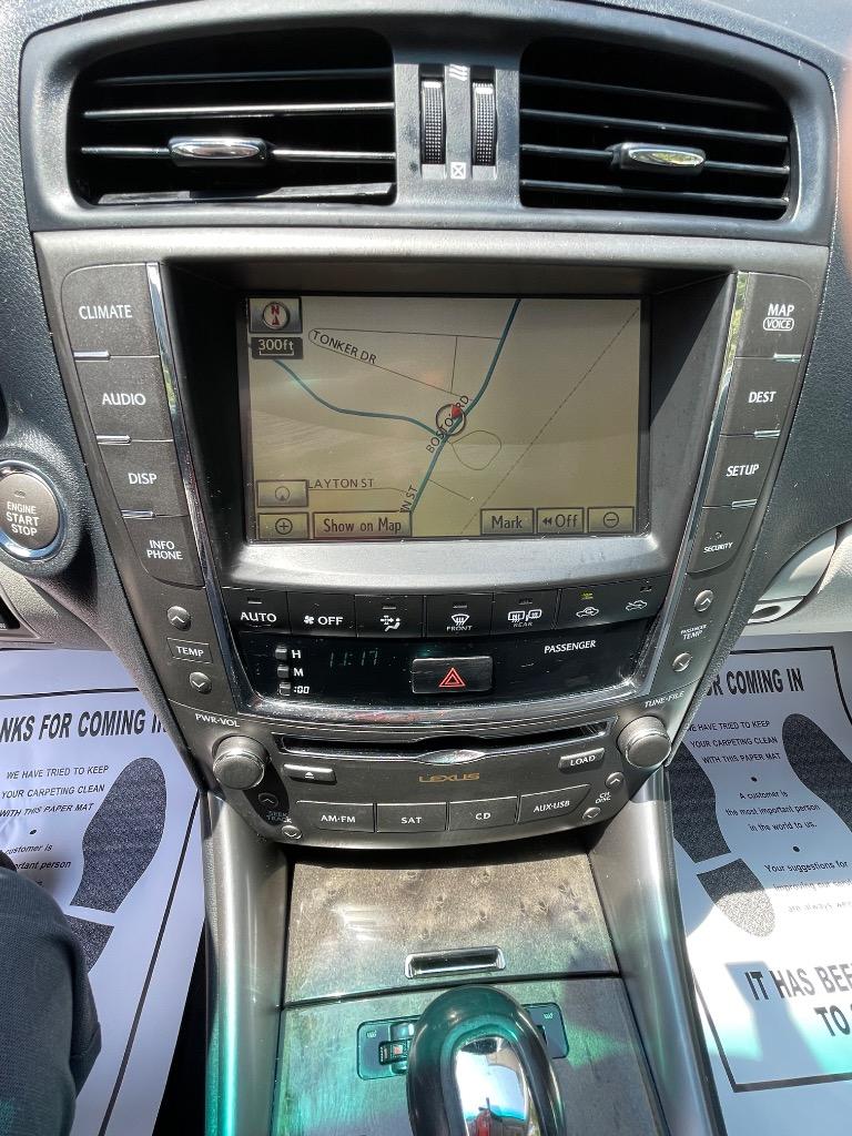 2010 Lexus IS 250 photo
