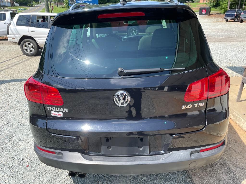 2014 Volkswagen Tiguan - $8,950