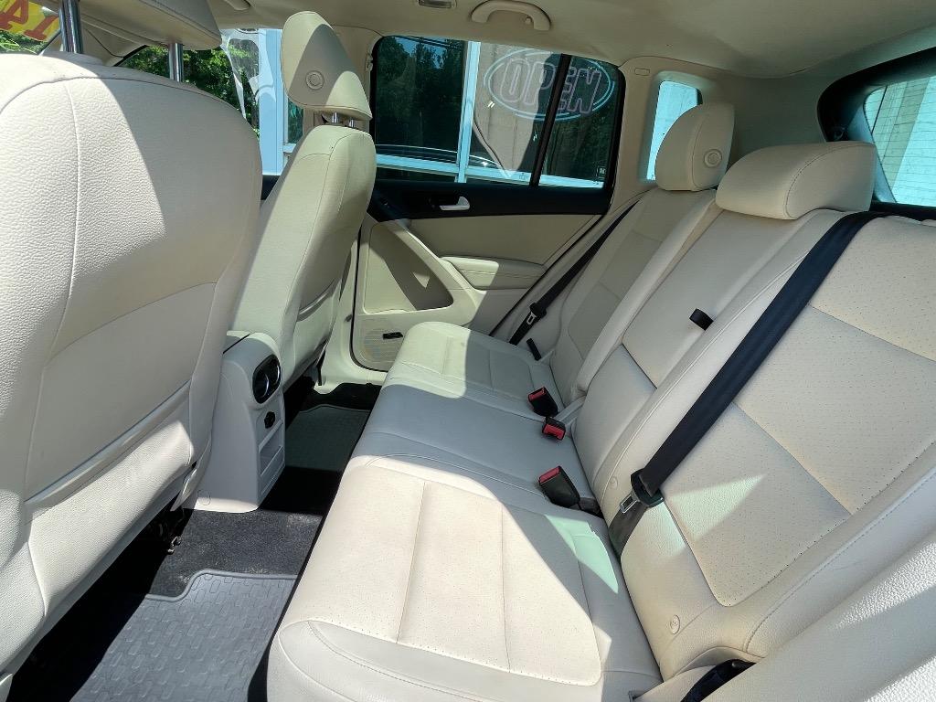 2014 Volkswagen Tiguan - $8,950