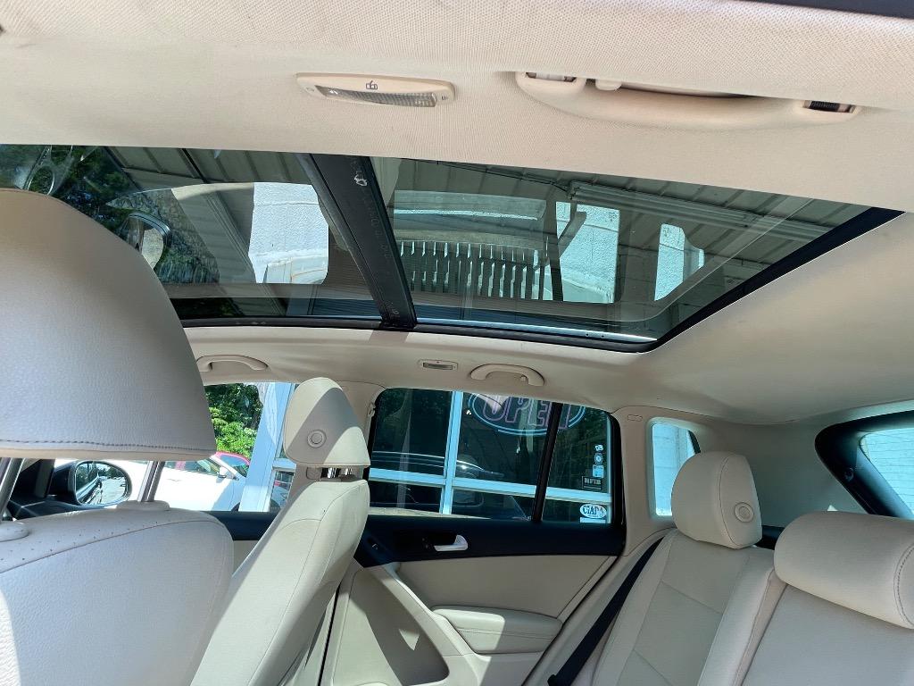 2014 Volkswagen Tiguan - $8,950