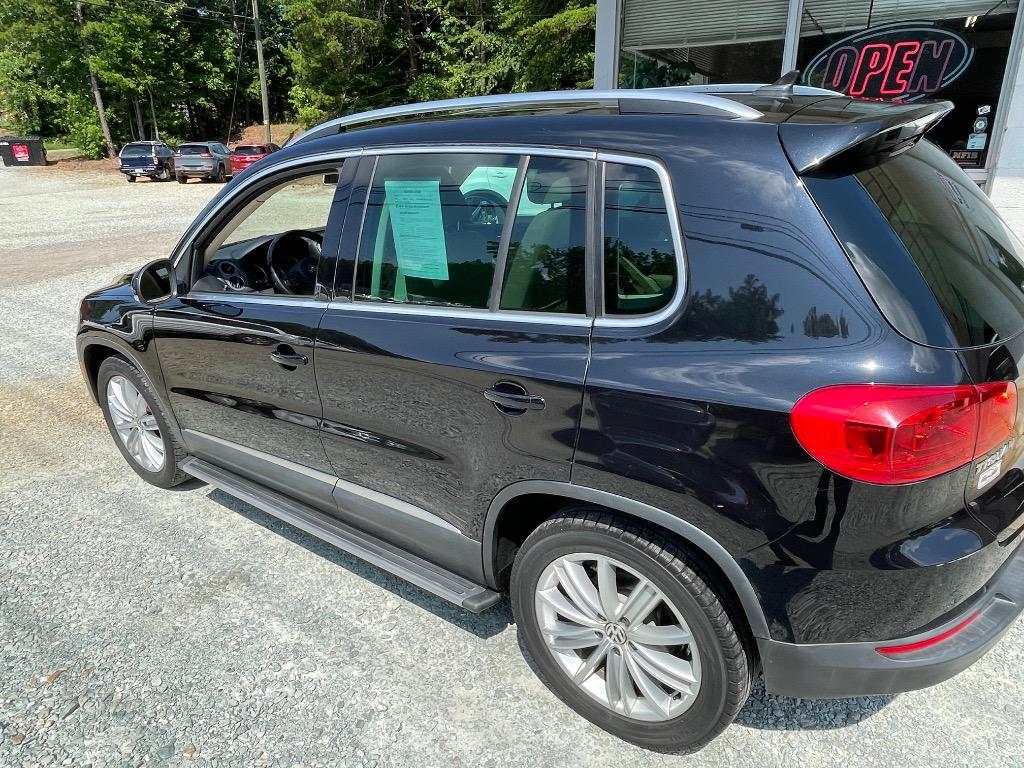 2014 Volkswagen Tiguan - $8,950
