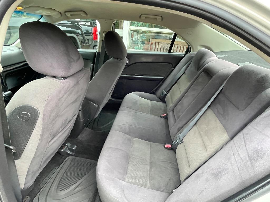 2009 Ford Fusion - $6,950