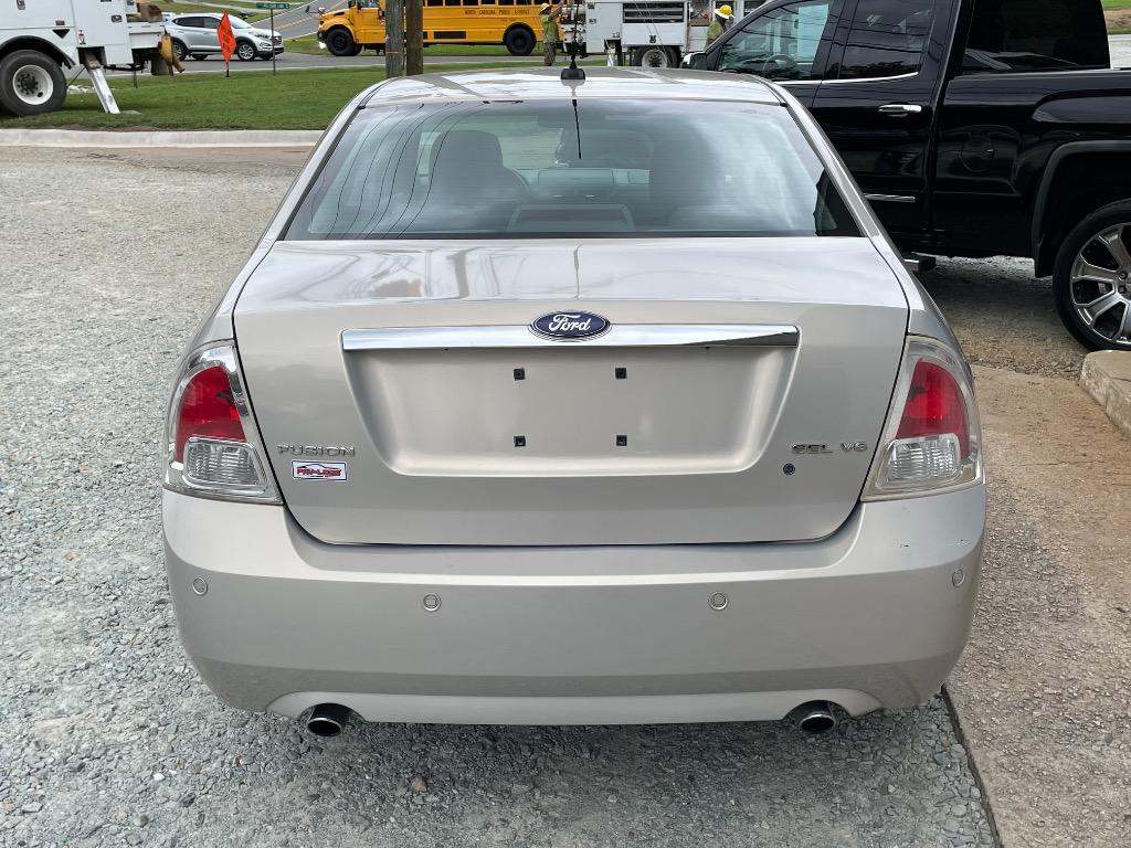 2009 Ford Fusion - $6,950
