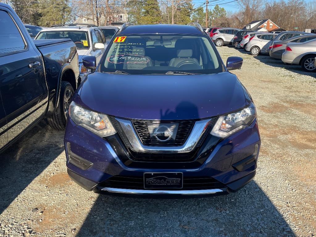 2017 Nissan Rogue - $10,950
